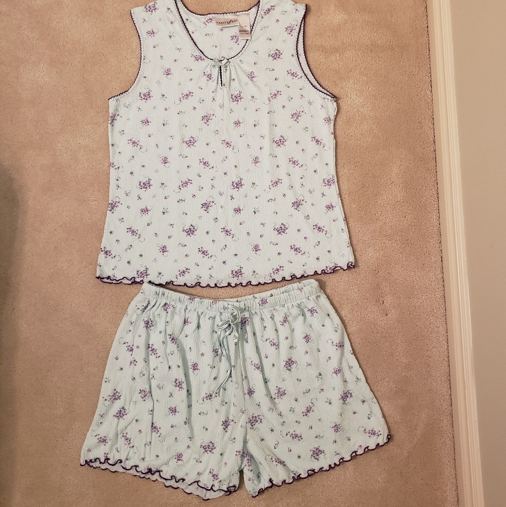 Vanity Fair Sleep Set Tank and Shorts Size Large